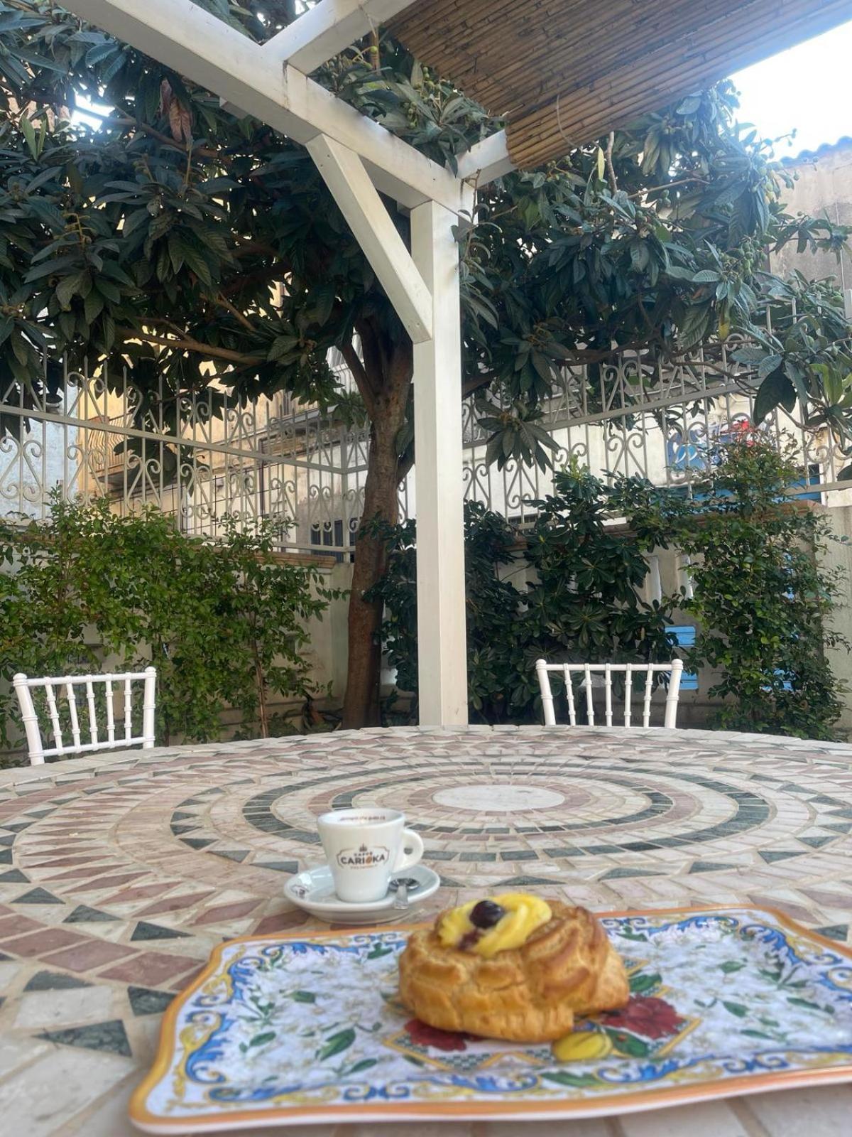 Hotel Il Borgo Civ.15 à Paola Extérieur photo
